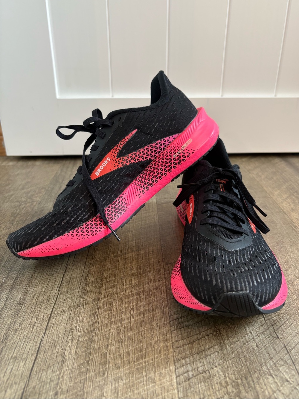 Brooks Hyperion Tempo Tennis Shoes